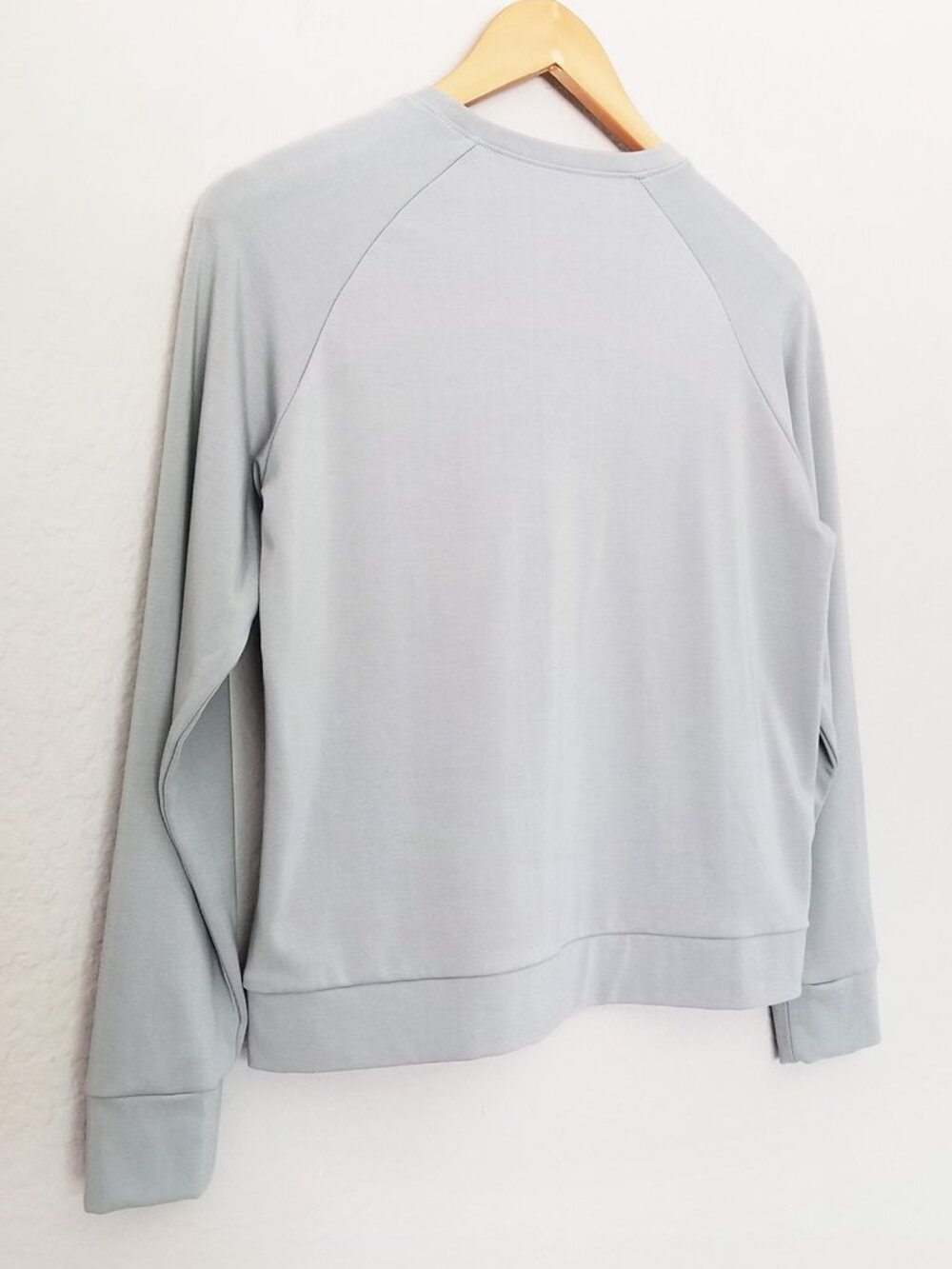 Cozy Earth Brushed Bamboo Pullover Crew Women's S Dawn Blue Gray Lounge SOFT $78 - Picture 4 of 14